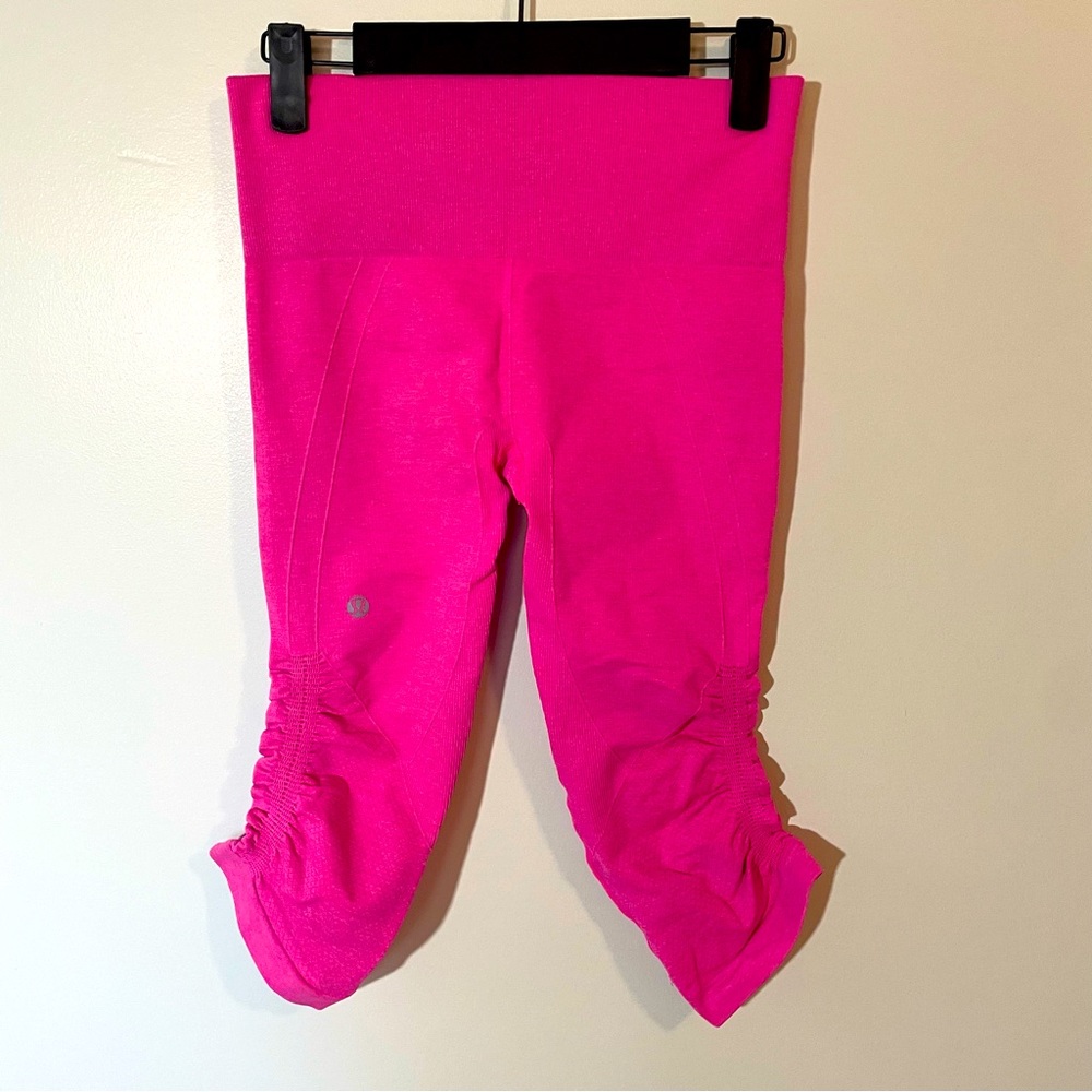 Lululemon Pink Ebb & Flow Scrunch Side Crop Yoga Legging Sport Performance Sz 4